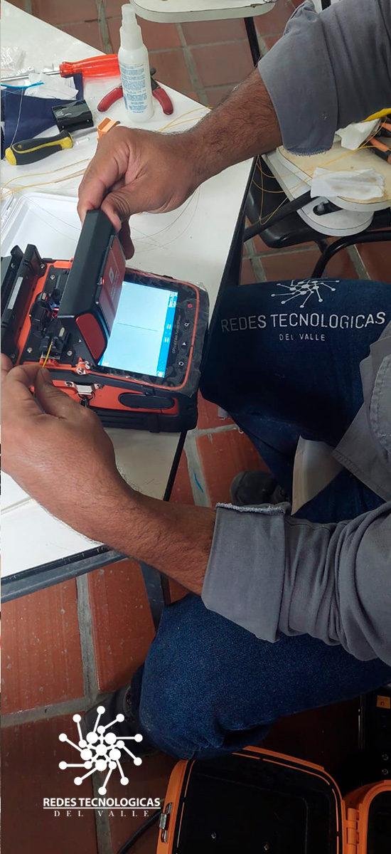 Fibra Óptica - Redes Tecnológicas del Valle