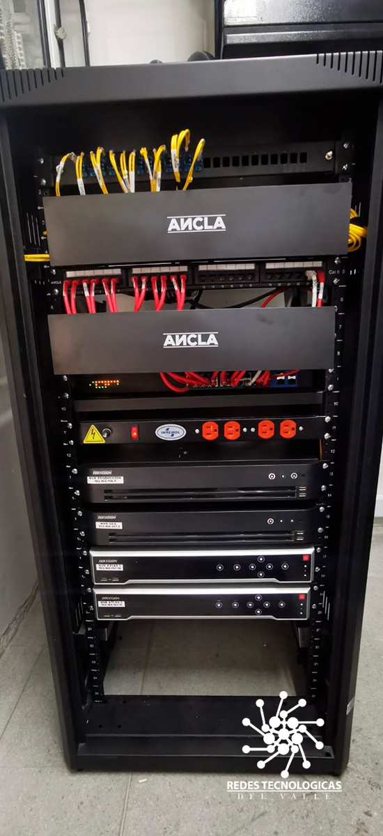 Diseño e Implementación de sistemas de monitoreo a través de cámaras de seguridad. - Redes Tecnológicas del Valle