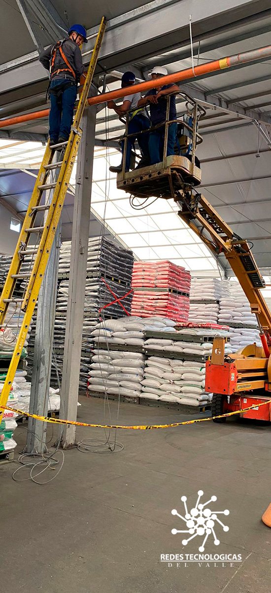 Diseño e Implementación de sistemas de monitoreo a través de cámaras de seguridad. - Redes Tecnológicas del Valle